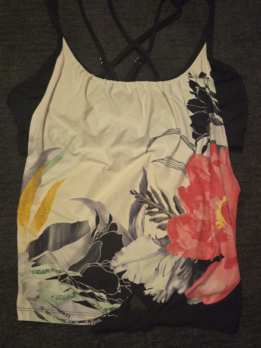 CALIA by Carrie Underwood Floral Strappy Tankini Top - White/Black/Coral. Size L